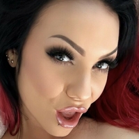 Starfucked Model Nackt