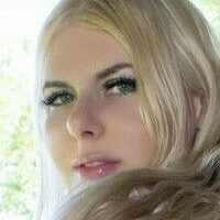 Stephanie Ann Louise Nackt