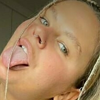 teach_ella Nackt